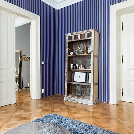 Magnificent Charles Bridge Apartment *